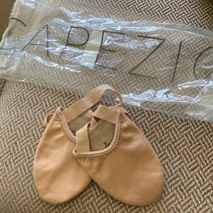 New capezio dance turners